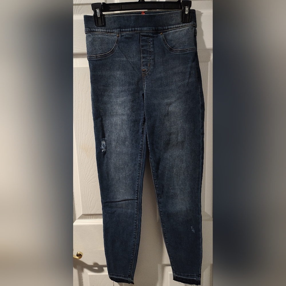 Spanx- By Sara Blakely View 2